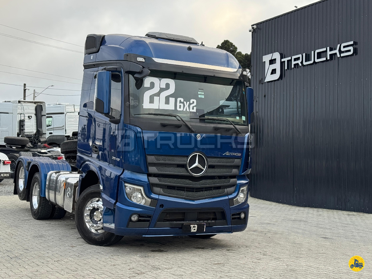 CAMINHAO MERCEDES-BENZ MB 2548 Cavalo Mecânico Cavalo 6x2 TB Trucks SAO JOSE DOS PINHAIS PARANÁ PR